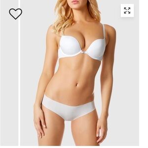 💕3/$25💕 La Senza BEYOND SEXY Smooth Front-Close Push Up Bra